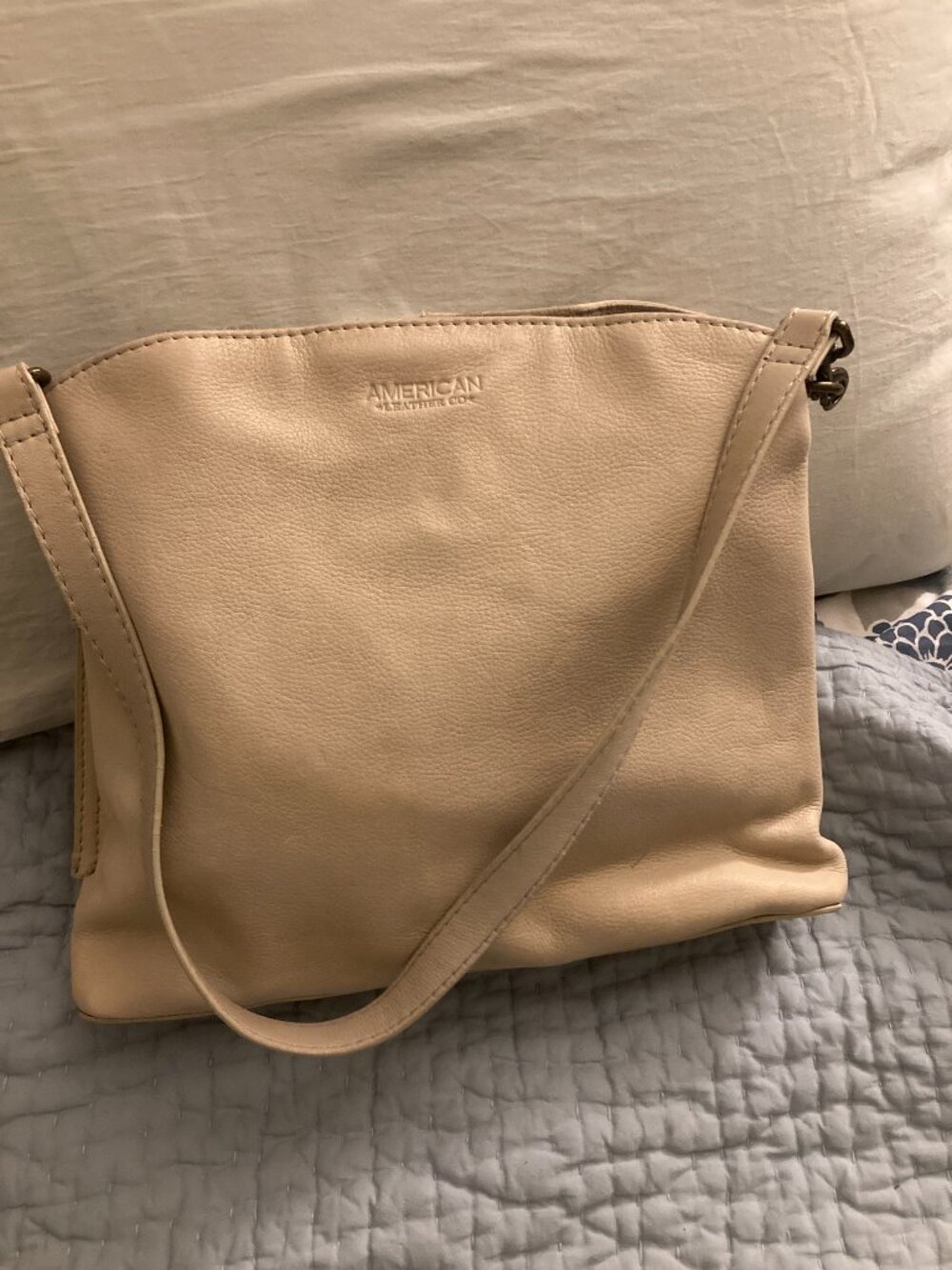 American Leather Co. cream leather handbag excellent used condition